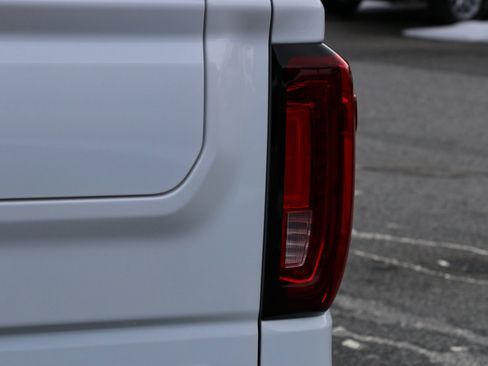 Used 2021 GMC Sierra 1500 SLT w/ SLT Premium Package image 7