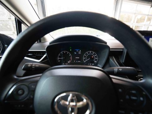 Used 2024 Toyota Corolla LE image 15