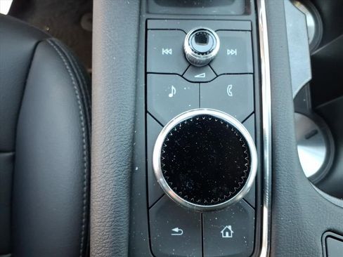 New 2026 Cadillac XT5 Luxury AWD/4WD image 14