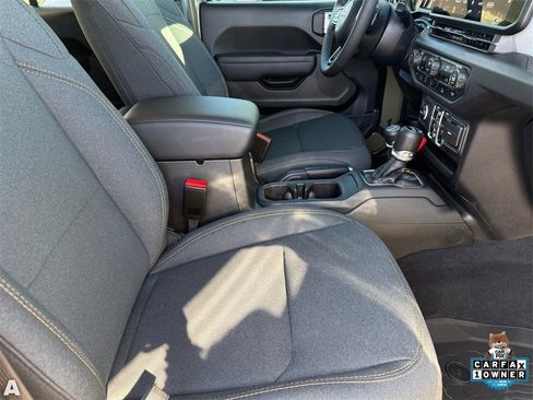 Certified 2025 Jeep Wrangler Sport S image 29