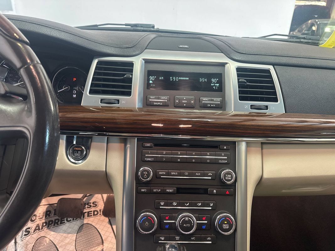 Used 2011 Lincoln MKS FWD image 15
