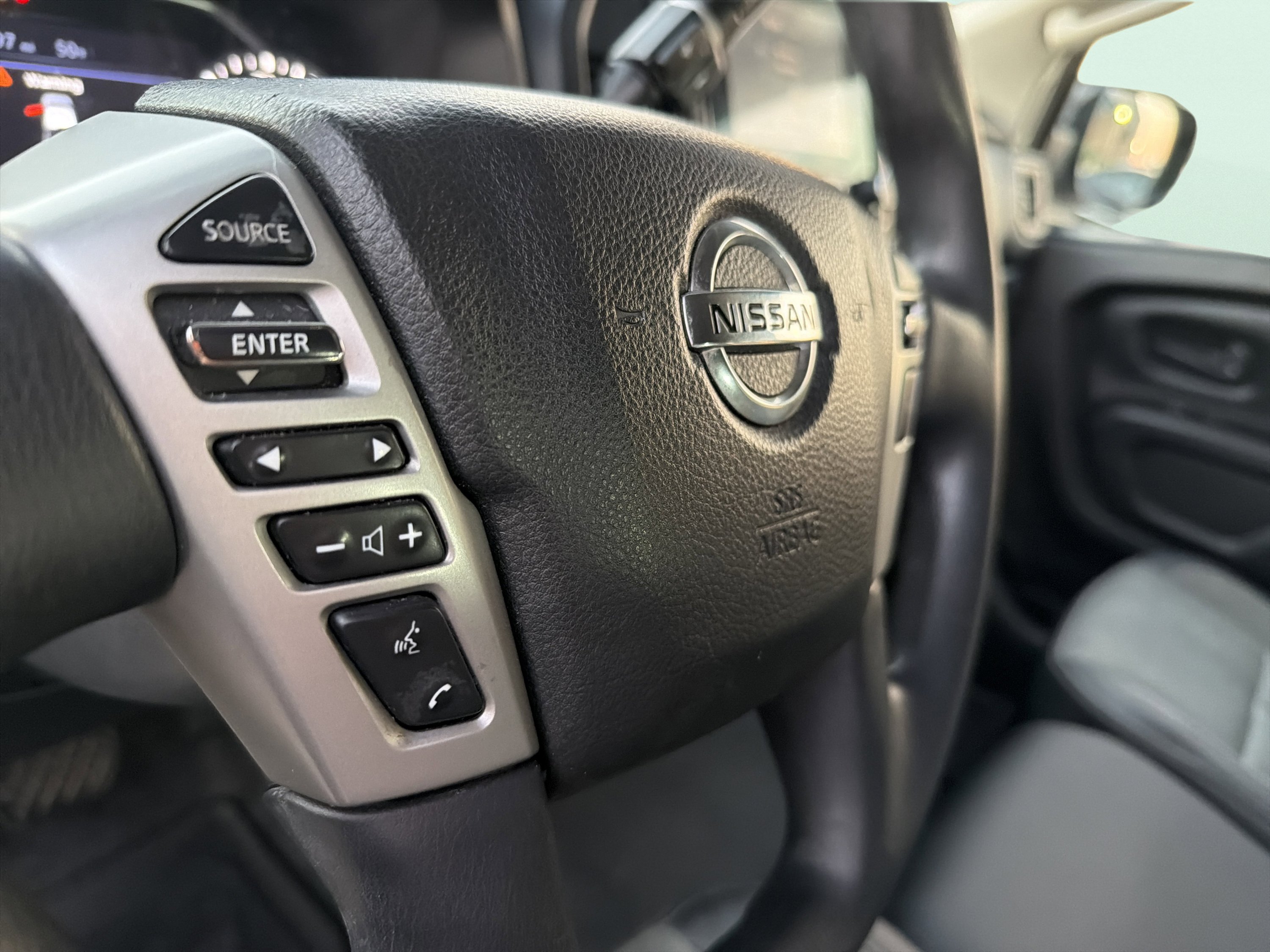 Used 2021 Nissan Titan S w/ S Utility Package RWD image 32