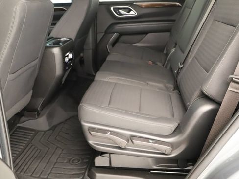Used 2022 GMC Yukon SLE w/ Gmc Pro Safety Plus Package RWD image 29