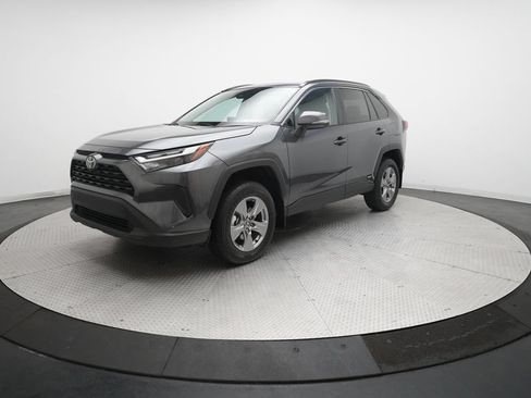 Used 2025 Toyota RAV4 XLE w/ Convenience Package AWD/4WD image 12