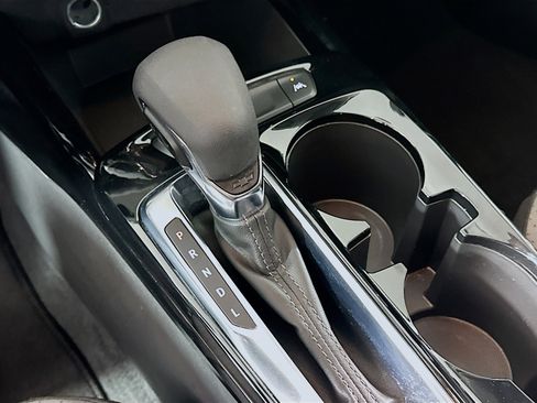 Used 2025 Chevrolet Trax LT w/ LT Convenience Package image 23