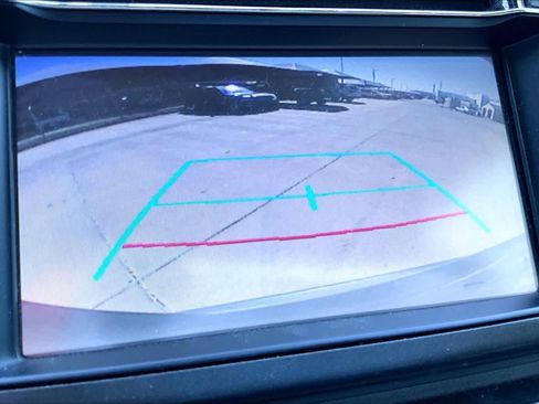 Used 2015 Toyota RAV4 LE image 22