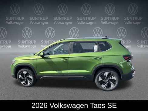 Used 2026 Volkswagen Taos SE AWD/4WD image 2