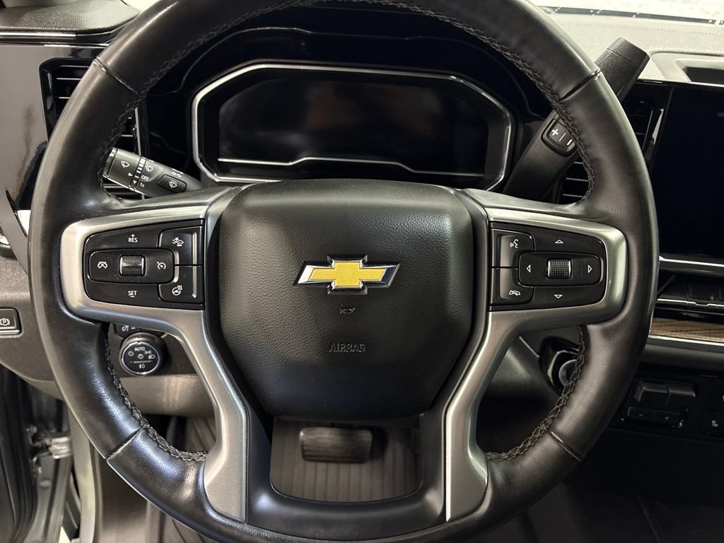 Used 2024 Chevrolet Silverado 3500 LT w/ Convenience Package AWD/4WD image 27