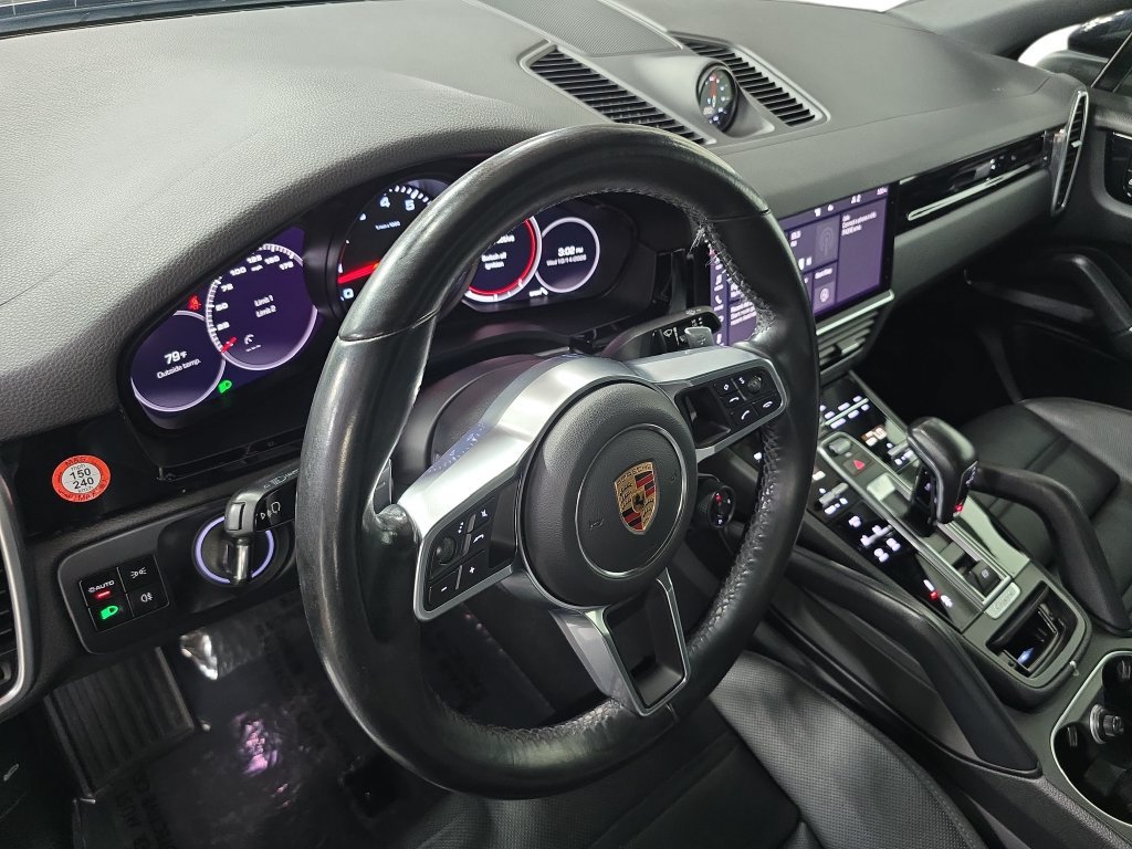 Used 2021 Porsche Cayenne Coupe AWD/4WD image 4