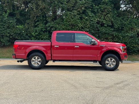 Used 2018 Ford F150 XLT w/ Equipment Group 301A Mid AWD/4WD image 4