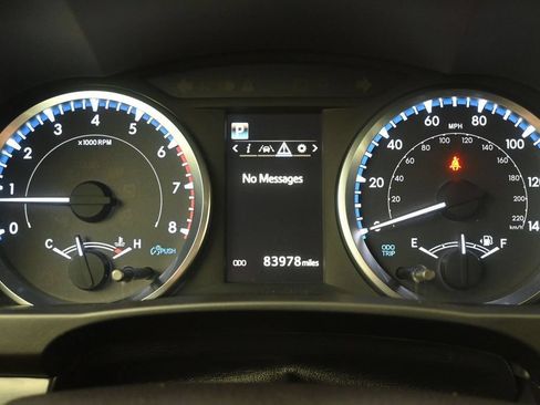 Used 2019 Toyota Highlander LE FWD image 13