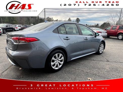 Used 2022 Toyota Corolla LE image 6