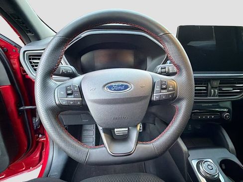 Used 2024 Ford Escape ST-Line w/ Tech Pack #1 FWD image 11