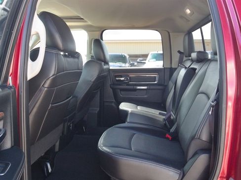 Used 2015 RAM 1500 Laramie w/ Convenience Group AWD/4WD image 31