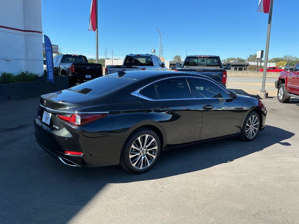 Used 2019 Lexus ES 350 w/ Premium Package FWD image 7