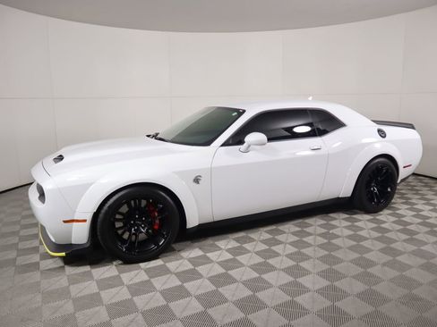 Used 2021 Dodge Challenger SRT Hellcat image 8