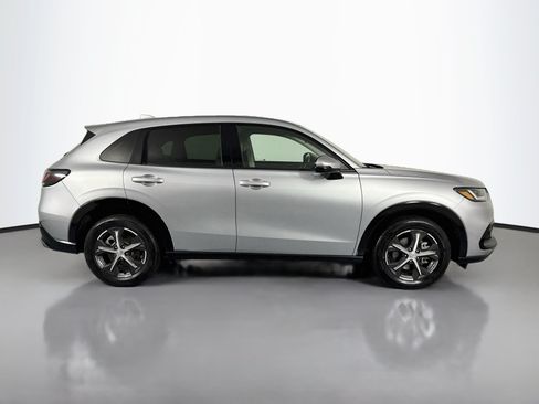 Certified 2025 Honda HR-V EX-L image 4