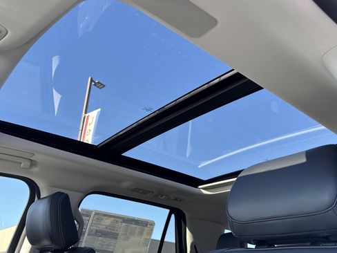 New 2025 Ford Expedition Platinum w/ Driver's Package image 29