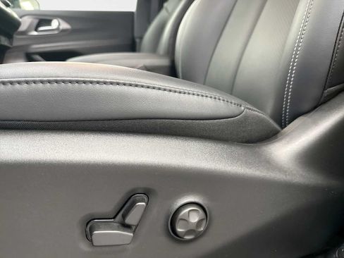 New 2026 Chrysler Pacifica Select w/ S Appearance Package FWD image 14