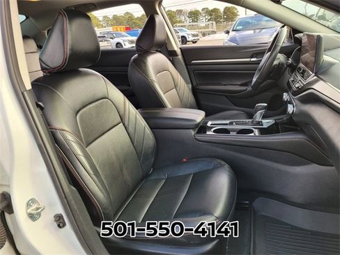 Used 2024 Nissan Altima 2.5 SR w/ SR Premium Package image 18