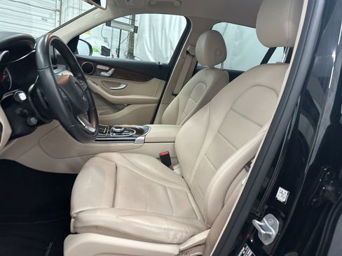 Used 2017 Mercedes-Benz GLC 300 image 18