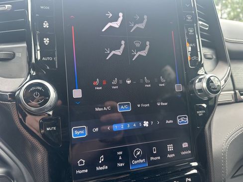Certified 2024 RAM 3500 Limited w/ Night Edition AWD/4WD image 25