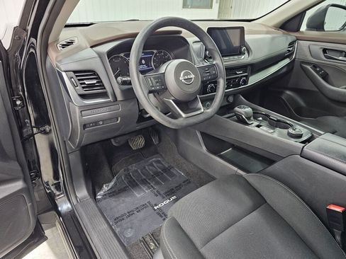 Used 2023 Nissan Rogue S AWD/4WD image 26