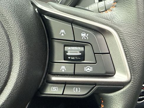 Used 2022 Subaru Crosstrek 2.5i Limited w/ Moonroof Package 2 image 14