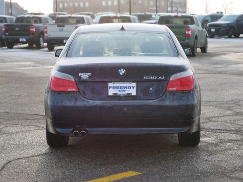 Used 2007 BMW 530xi Sedan image 4