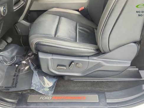 Used 2020 Ford F150 Raptor w/ Equipment Group 802A Luxury AWD/4WD image 34