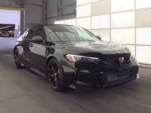 Used 2024 Honda Civic Type R image 4