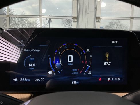 New 2026 Chevrolet Equinox ACTIV AWD/4WD image 25
