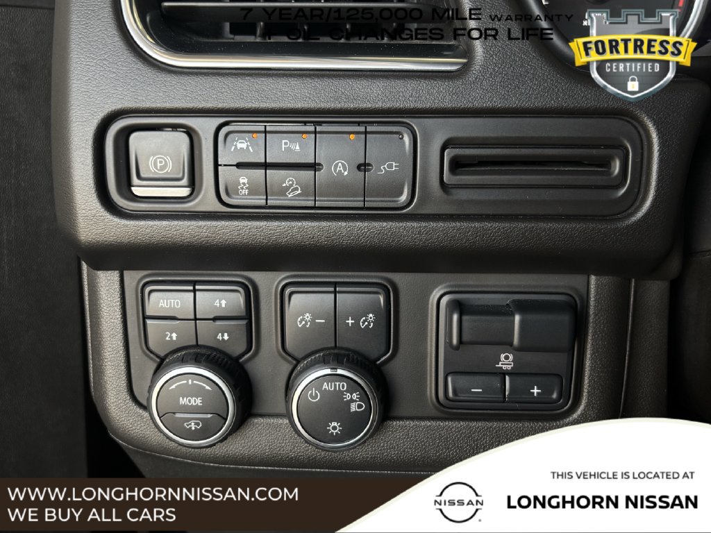Used 2021 Chevrolet Tahoe Z71 w/ Z71 Off-Road Package AWD/4WD image 17