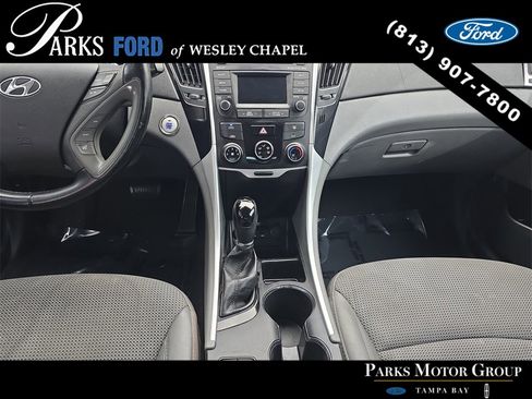 Used 2014 Hyundai Sonata SE image 12