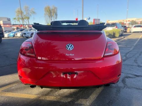 Used 2014 Volkswagen Beetle R-Line FWD image 4