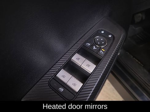 Used 2025 Mitsubishi Outlander SE image 12