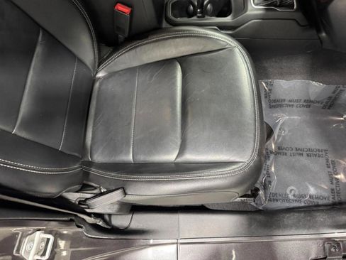 Used 2018 Jeep Wrangler Unlimited Sahara image 16