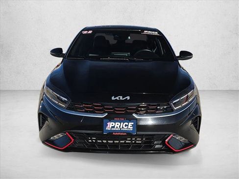 Used 2022 Kia Forte GT image 2