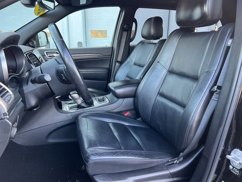 Used 2021 Jeep Grand Cherokee Limited image 14