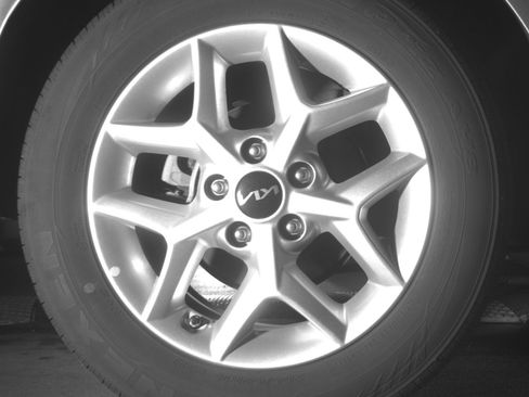 Used 2025 Kia Soul LX w/ LX Technology Package FWD image 15