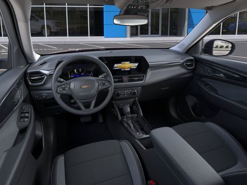 New 2026 Chevrolet TrailBlazer LS w/ LS Convenience Package AWD/4WD image 15