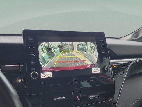 Used 2022 Toyota Camry XSE image 29