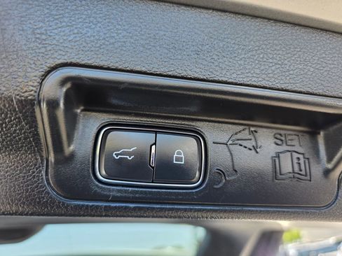 Used 2024 Ford Explorer XLT w/ Equipment Group 202A image 13