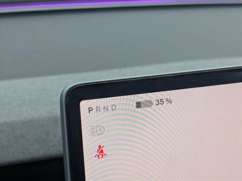 Used 2025 Tesla Model 3 Long Range image 3