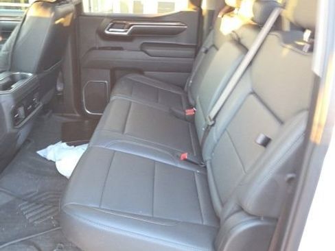 Used 2023 Chevrolet Silverado 1500 LT Trail Boss w/ Convenience Package II image 11