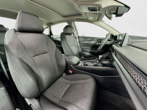 Certified 2024 Honda Accord EX image 27
