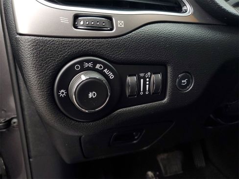 Used 2019 Jeep Cherokee High Altitude image 12