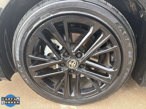 Used 2025 Toyota Camry SE image 9