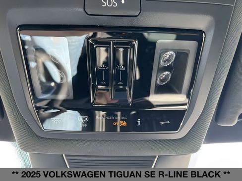 New 2025 Volkswagen Tiguan SE R-Line image 31