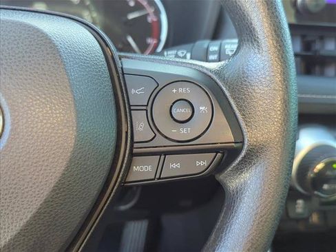 Used 2024 Toyota RAV4 XLE FWD image 14